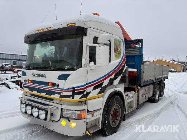 Kranbil med flak Scania P380LB 6X2 4HNA