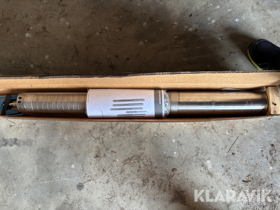 Djupbrunns-vattenpump för större ladugård Grundfos MS402 Typ SP3A-22