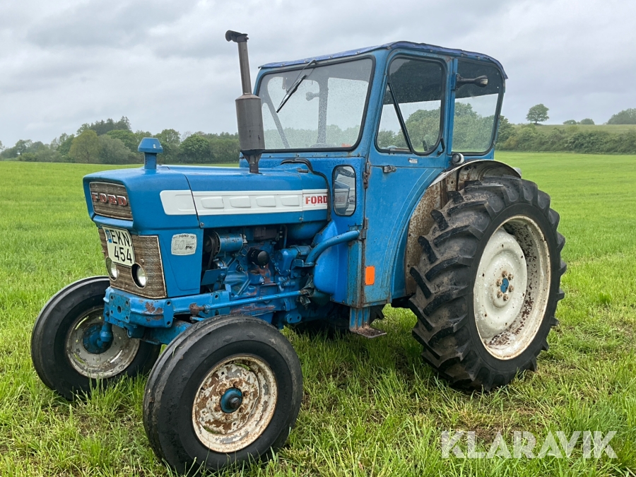 Traktor Ford 4000 Select  o speed
