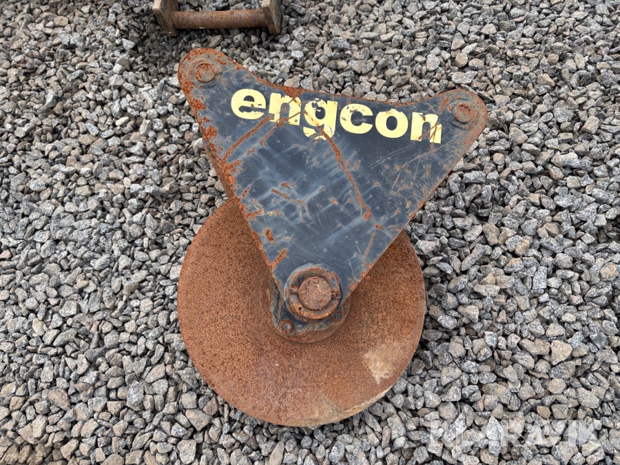 Asfaltskärare Engcon S45