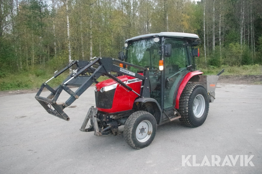 Traktor Massey Fergusson 1740