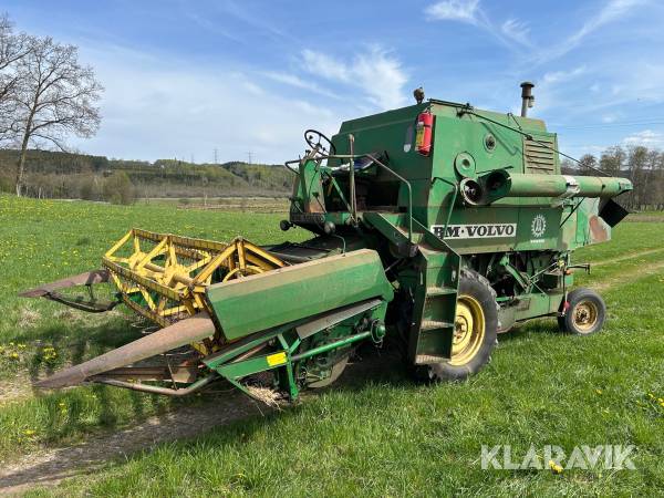 Skördetröska Volvo BM S-900