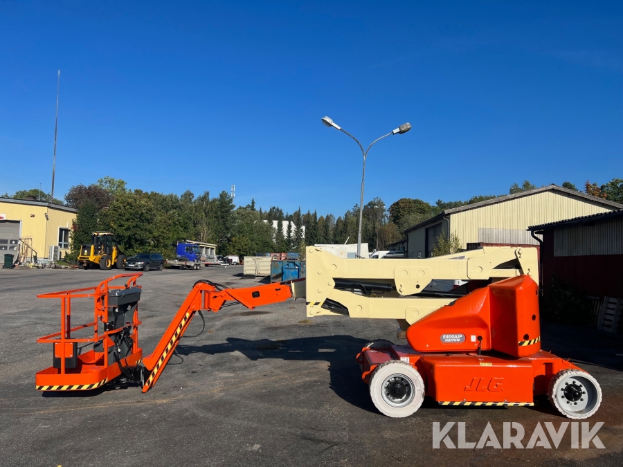 Bomlift JLG E400AJP narrow Arbetshöjd 14 m