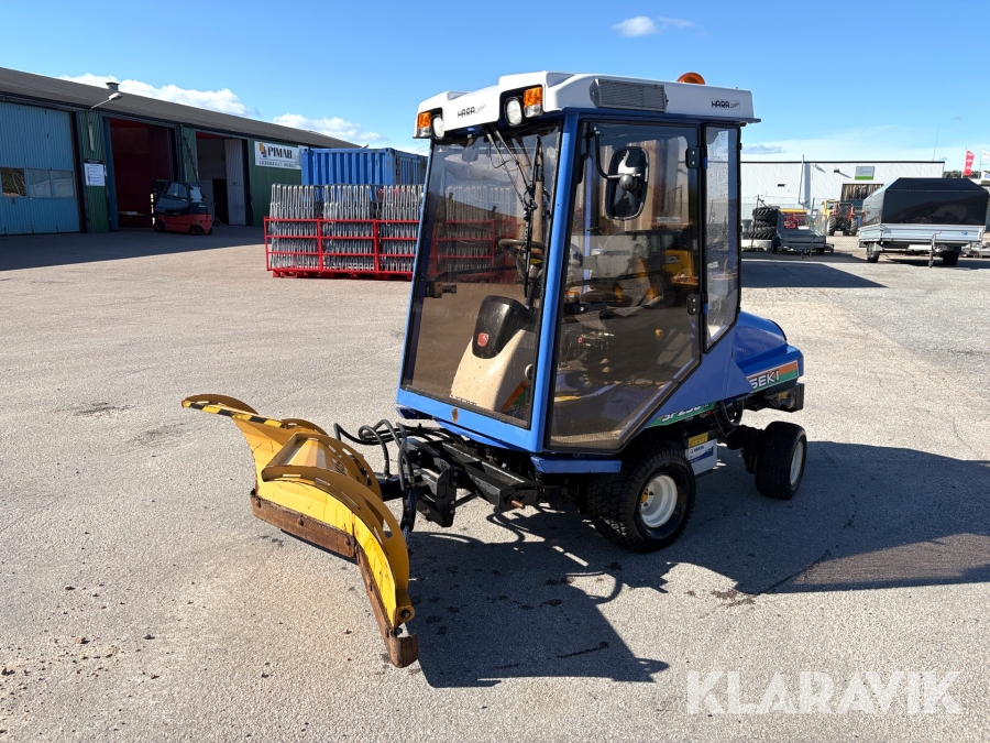 Redskapsbärare Iseki SF230 II med redskap