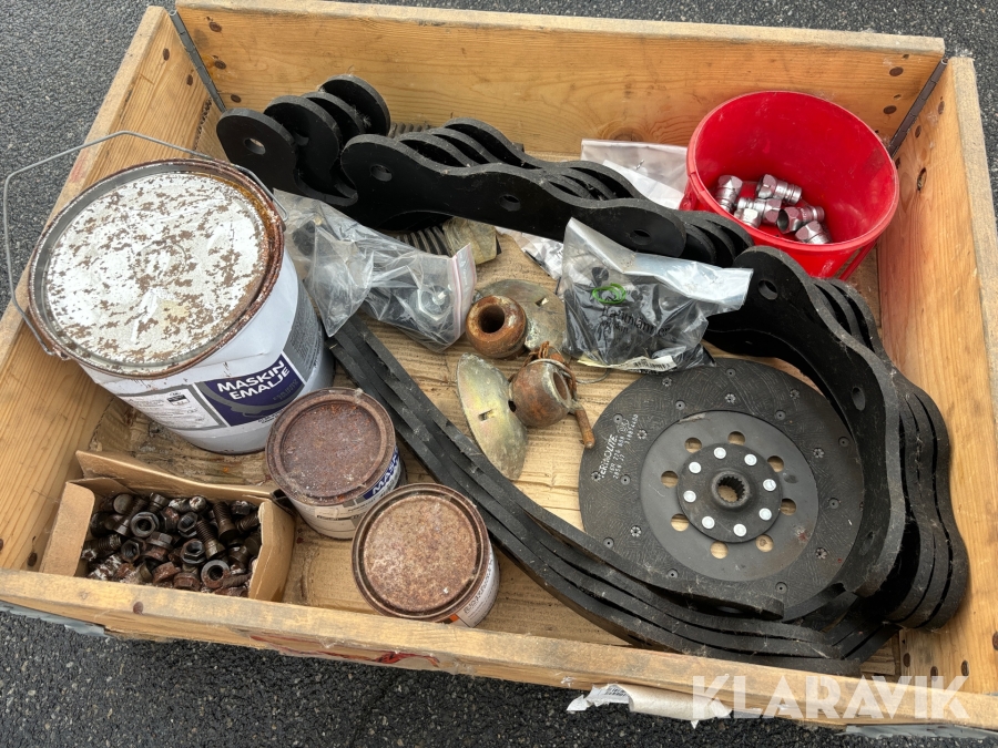 Diverse reservdelar lantbruk