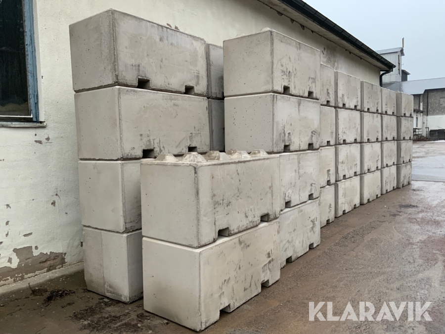 Betonglego 30st små,  plus 22st stora