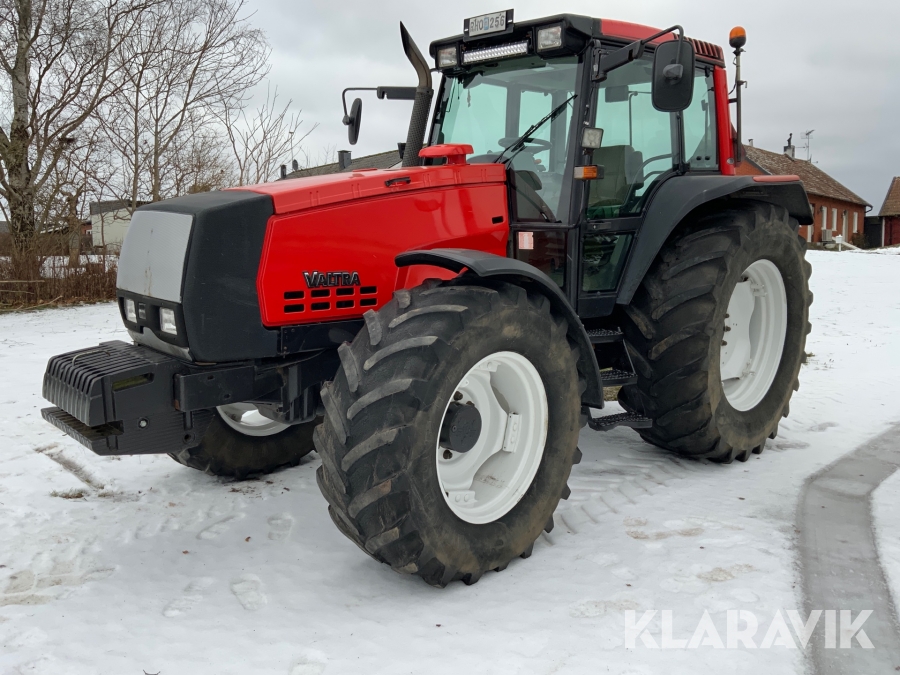 Traktor Valtra 8150 Hitech