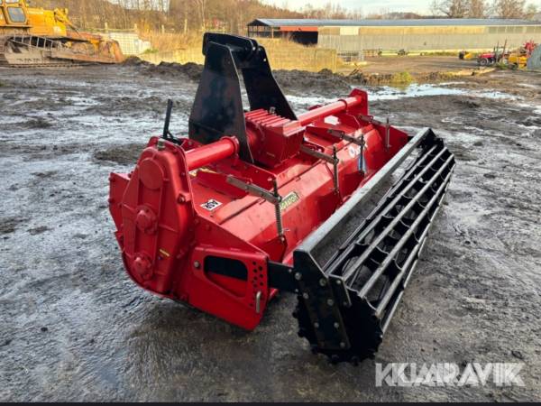 Jordfräs Agrator Asr 3100 med trepunktsfäste