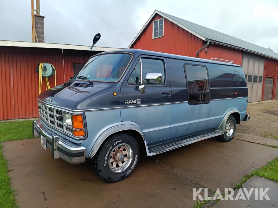 Dodge B250 Van Nybesiktigad