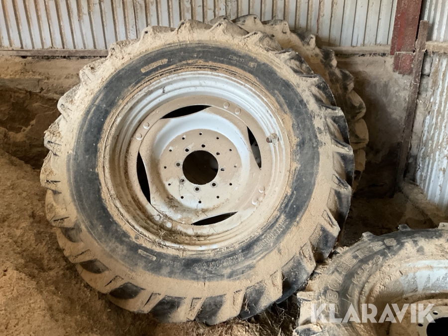 Skogsdäck Trelleborg Tractor 407