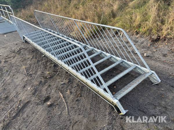 Galvad trappa - Med plattform