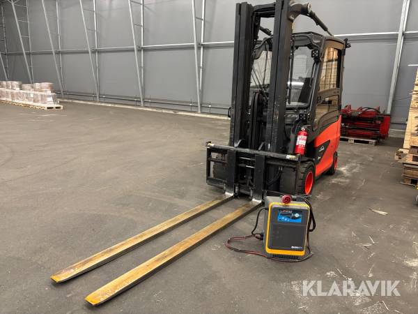 Truck Linde E35HL-01 med långa gafflar