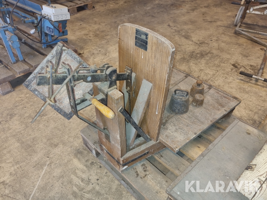 Antik våg med vikter