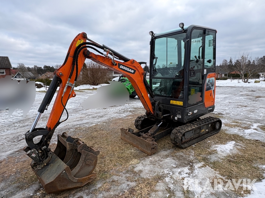 Grävmaskin Doosan DX19 med redskap