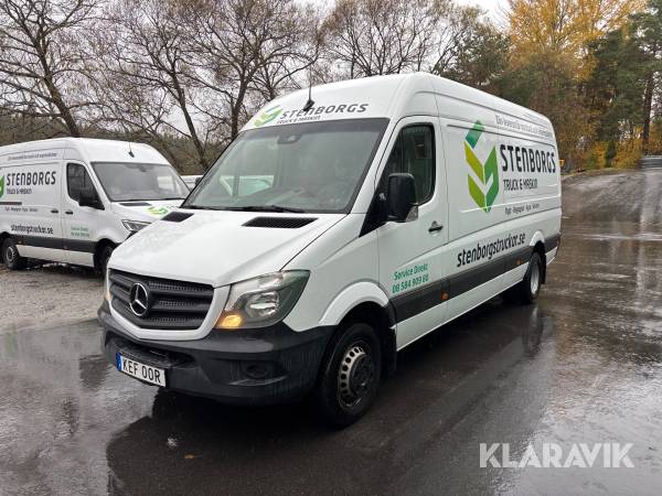 Skåpbil Mercedes-Benz Sprinter med skåpsinredning