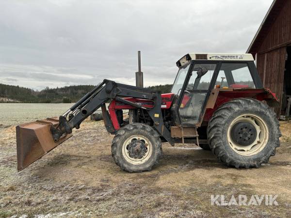 Traktor Ursus 385-4 med lastare