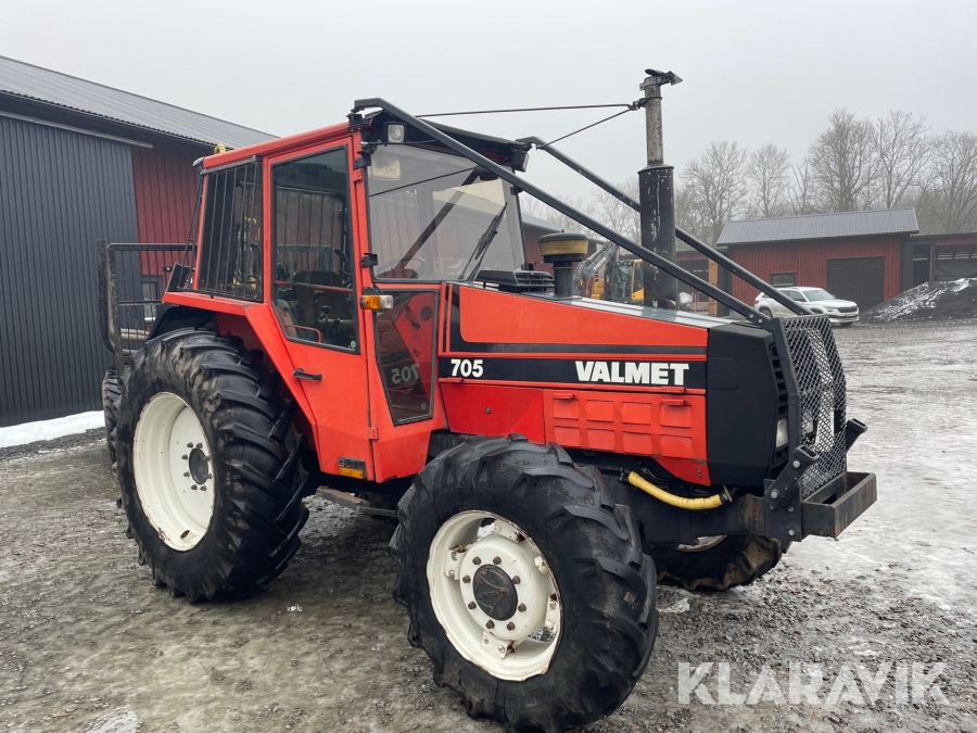 Traktor Valmet 705-4