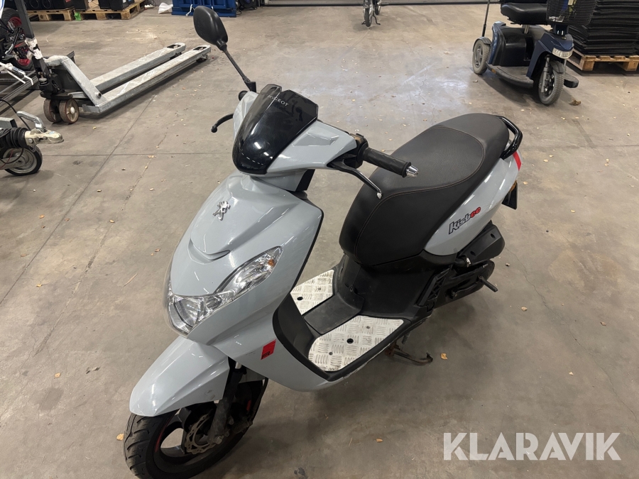 Moped Peugeot Kisbee