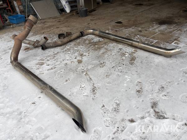 Rostfritt avgasrör/ piper till lastbil