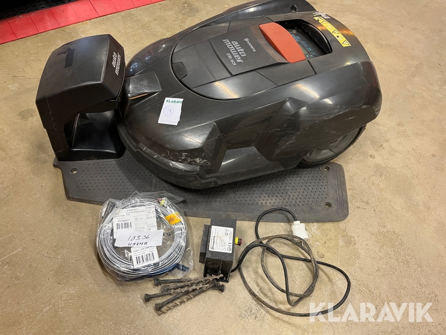 Robotgräsklippare Husqvarna Auto Mower 230 ACX