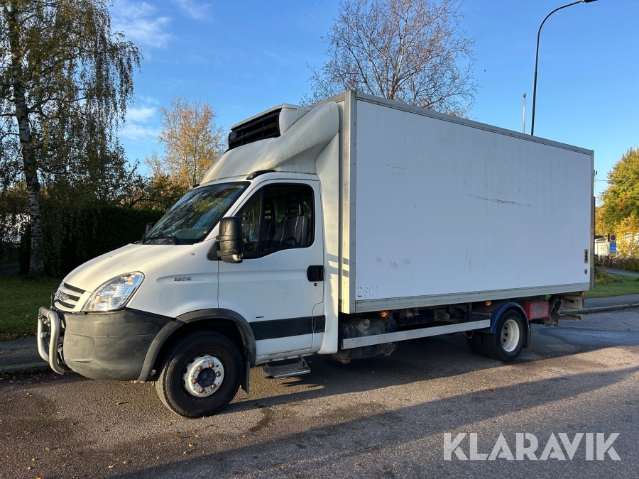 Lastbil Iveco Daily 65C18 3.0 HPT med bakgavellyft