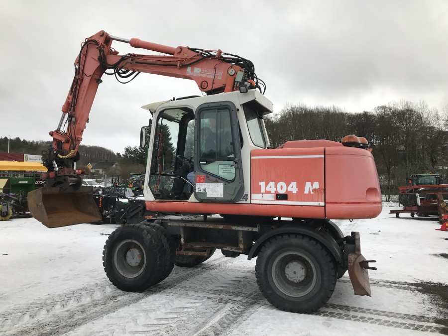 Grävmaskin m rotator & skopa