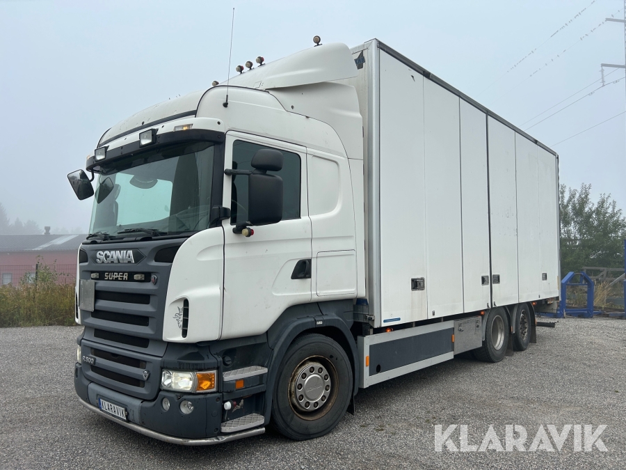 Lastbil med skåp Scania R500