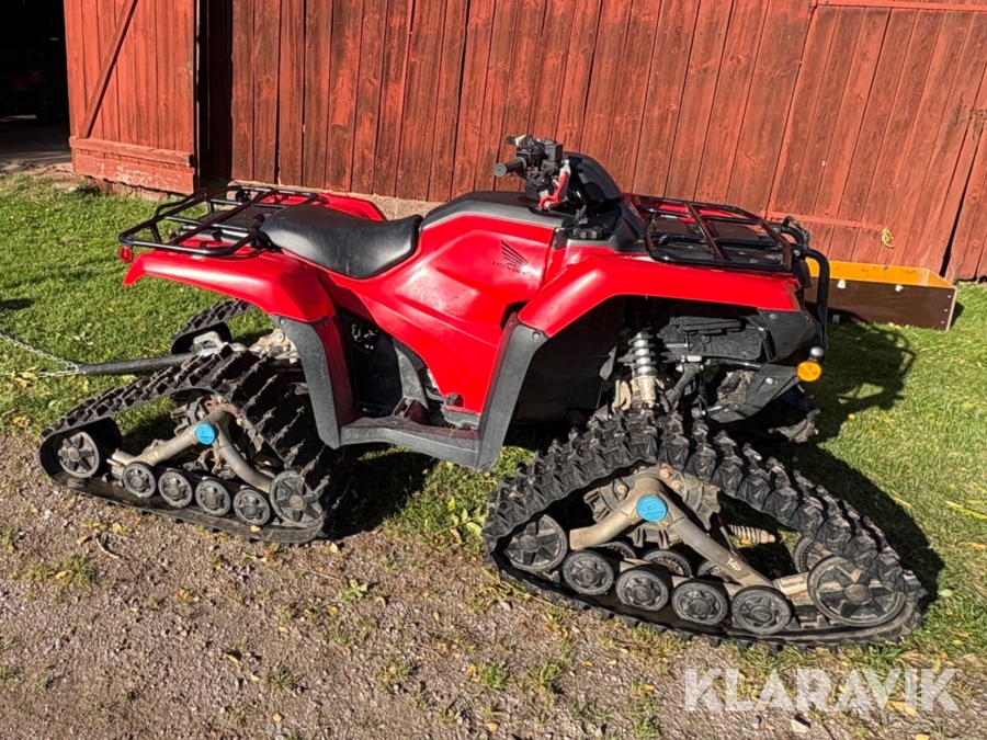 Fyrhjuling Honda TRX 420 med bandsats 