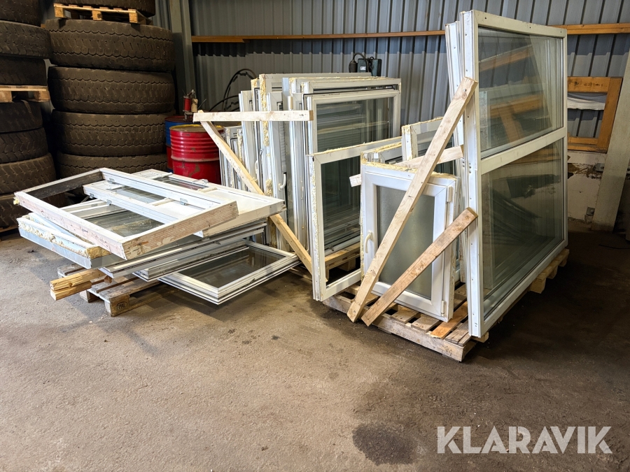 Parti fönster och dörrar 13 st