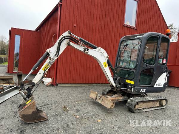 Grävmaskin Bobcat E16 med 4 redskap