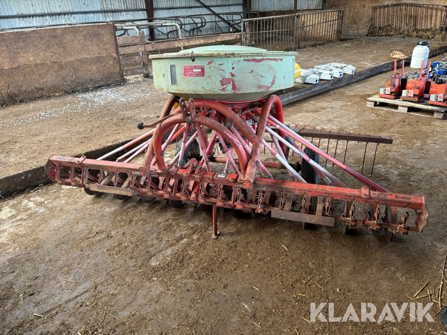 Såmaskin Kvernelands Med efterharv