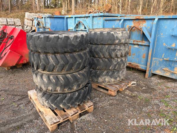 Däck med fälg 10.00-20 EXCAVATOR EM-22 4 par