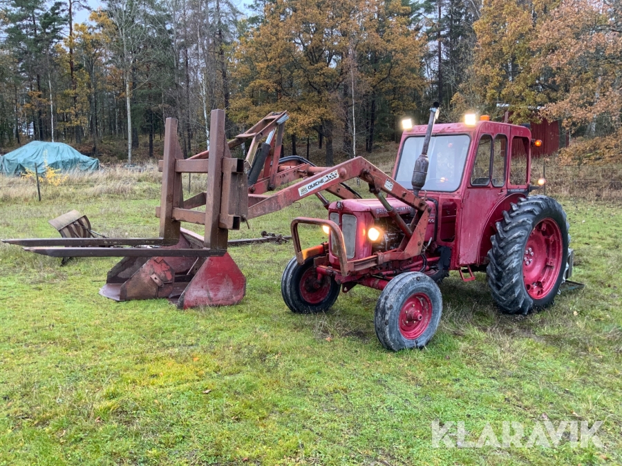 Veterantraktor Volvo BM 400 med lastare