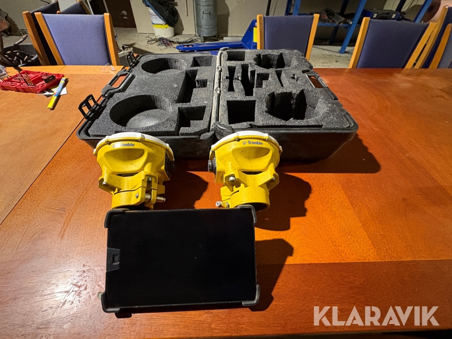 Gps Trimble Earthworks 3D Skärm + 2st Tallrikar