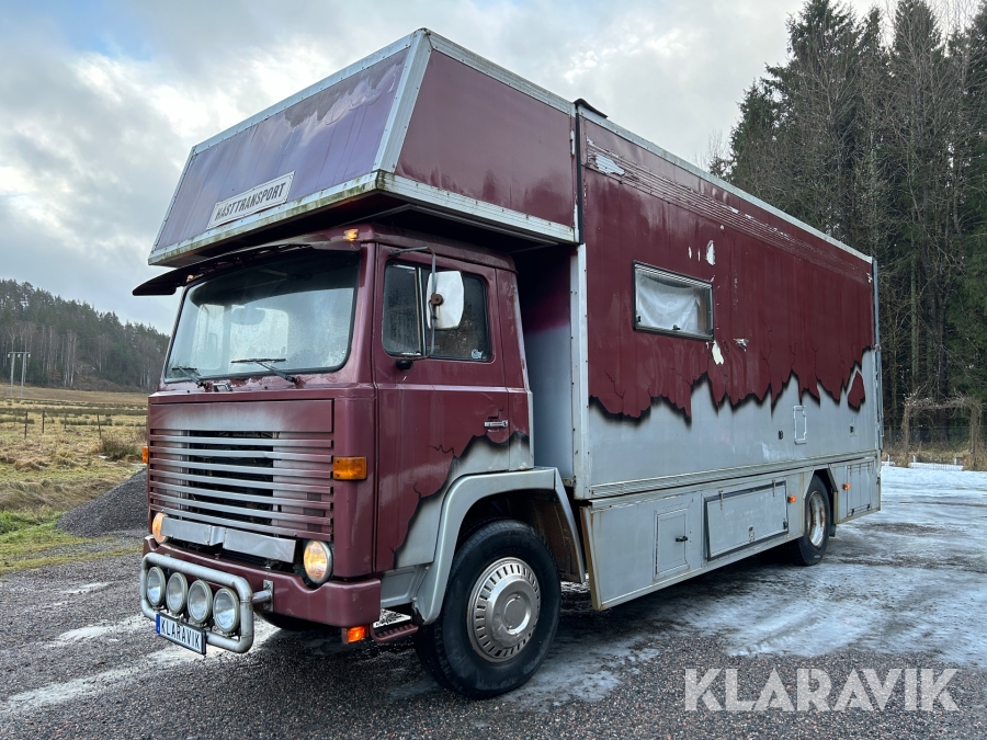 Hästtransport / Lastbil Scania LB81S