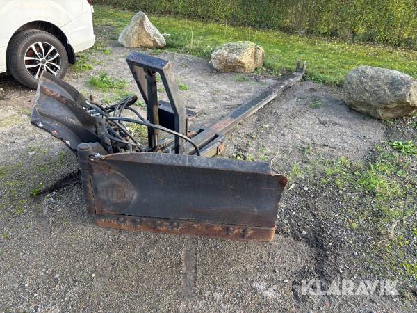 Vikplog till parktraktor