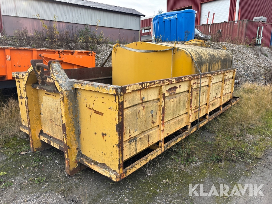 Vattentank på Lastväxlarflak