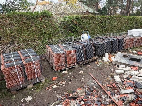 Glaserade tegelpannor Heby Ca 3000 st