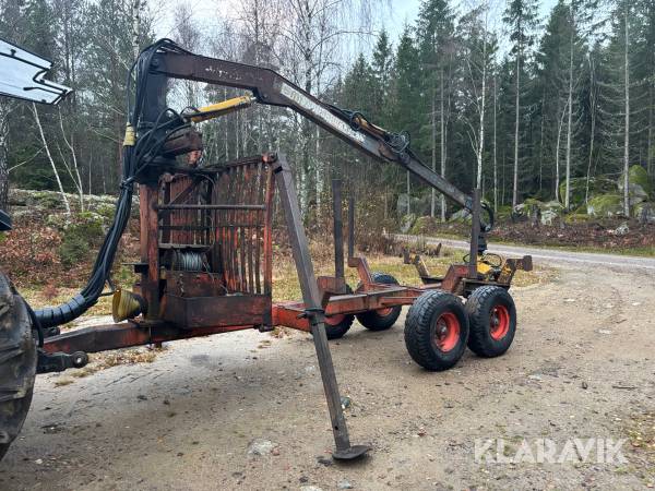 Skogsvagn med Lima kran