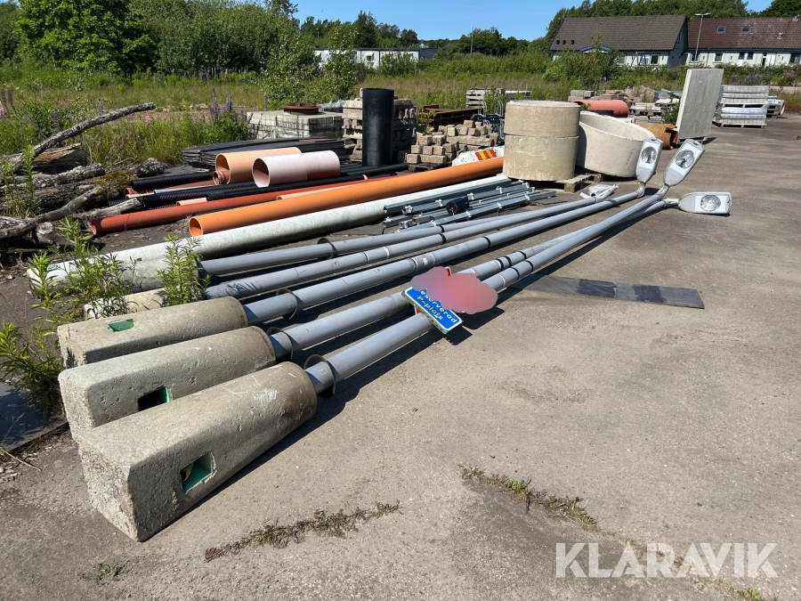 Belysningsstolpar 5 st Selux 7 m & 6 m