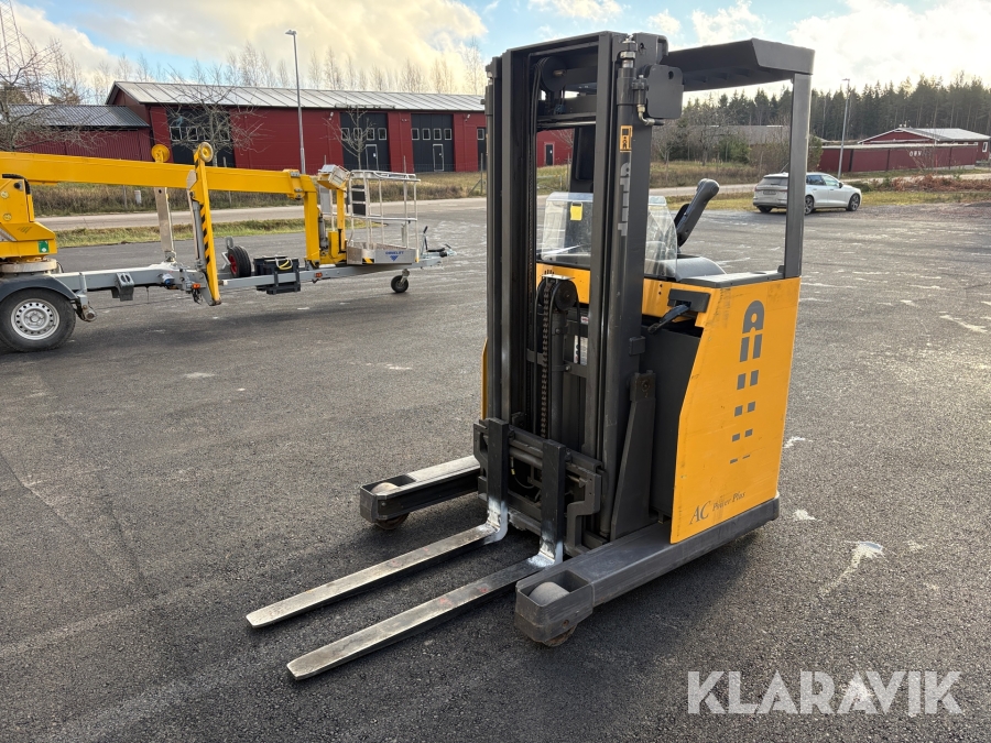 Skjutstativtruck Atlet UNS140DTFVRC480