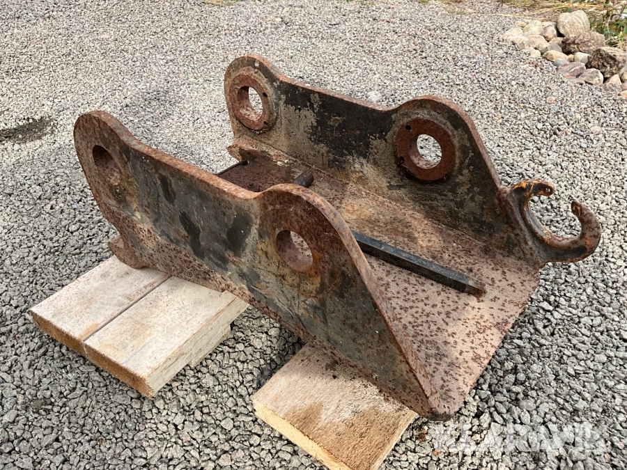 Redskapsfäste SMP B18 till Åkerman H7