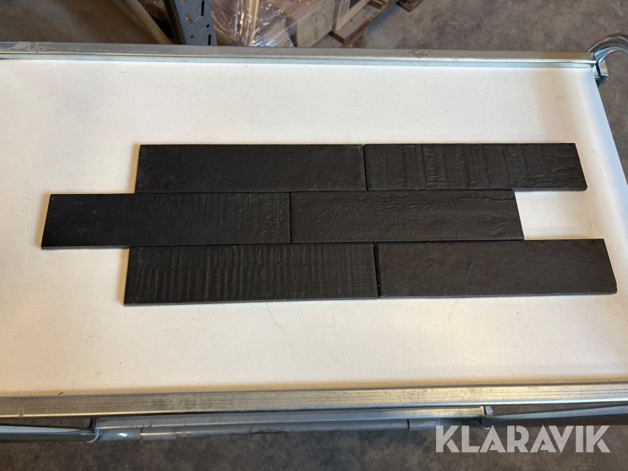 Kakel Emil Carbone ca 23kvm