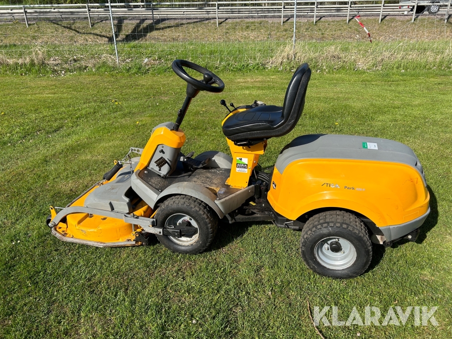 Åkgräsklippare Stiga Park 420 P