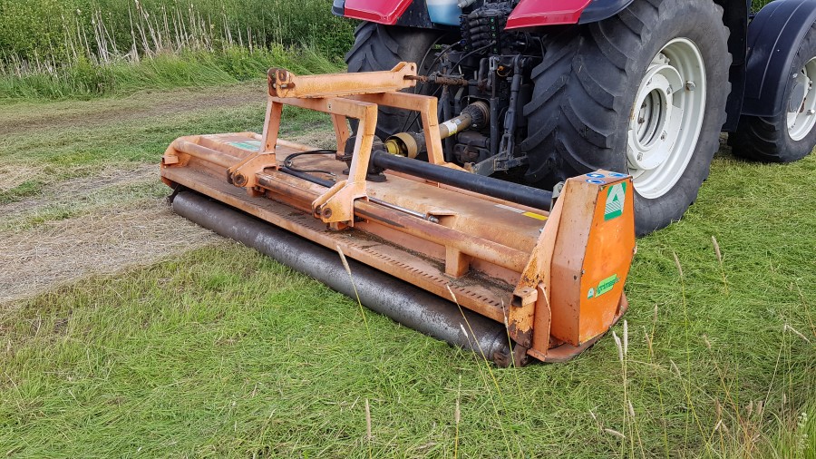 Slaghack till traktor