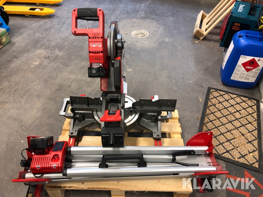 Kap/gersåg och klyvsåg Milwaukee