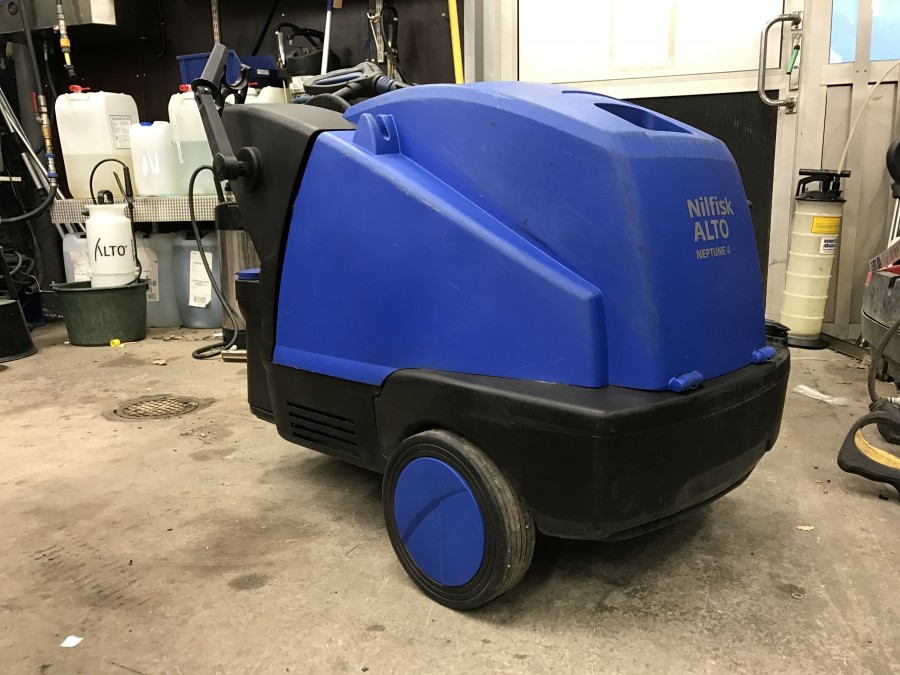 Hetvattentvätt / Högtryckstvätt