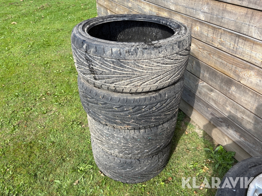 Däck Toyo Proxes lågprofil 285/30R18 / 235/40R18