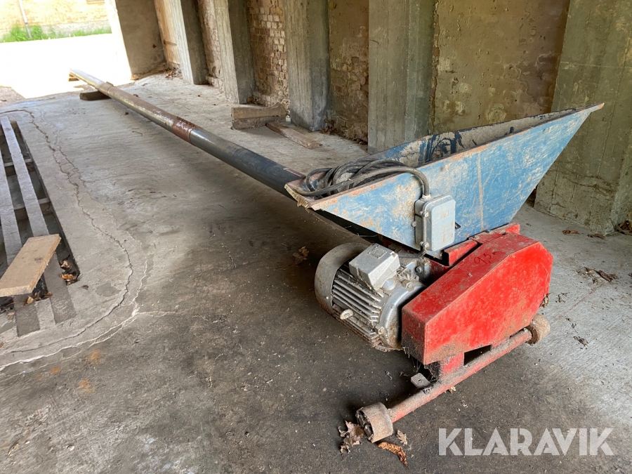 Spannmålsskruv Akron med bottenfyllning och tratt