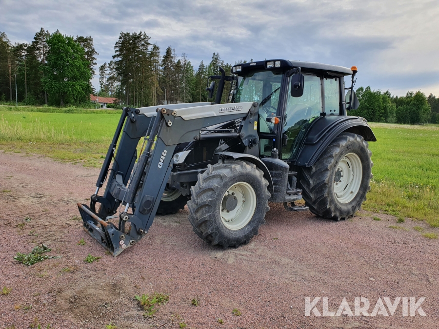 Traktor Valtra N103 Hightech 5 med frontlastare